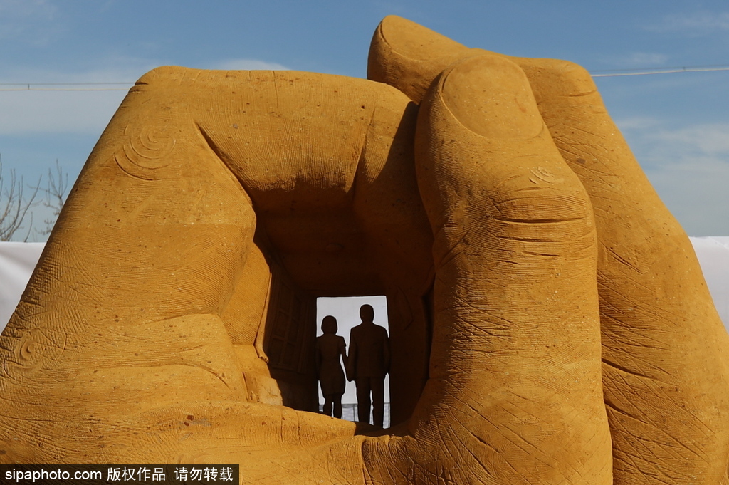 精美絕倫巧奪天工 俄羅斯沙雕錦標(biāo)賽藝術(shù)家高超技藝另人驚嘆