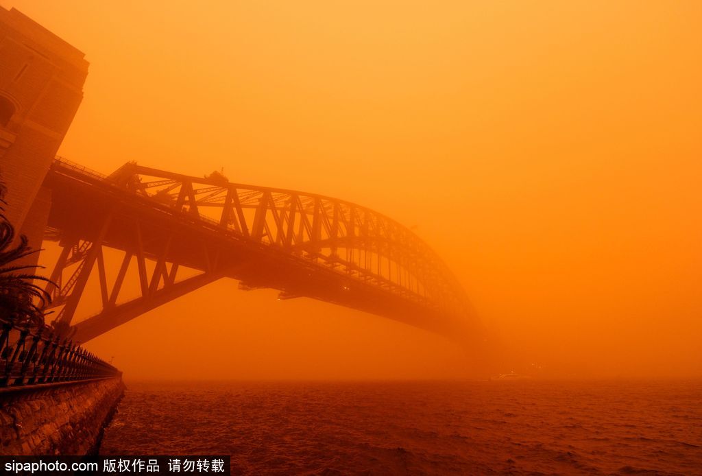 一場風沙侵襲北京 盤點各地沙塵遮天蔽日景象