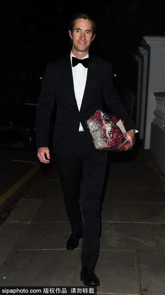 大婚在即？凱特王妃胞妹與高富帥未婚夫夜晚現(xiàn)身笑容燦爛