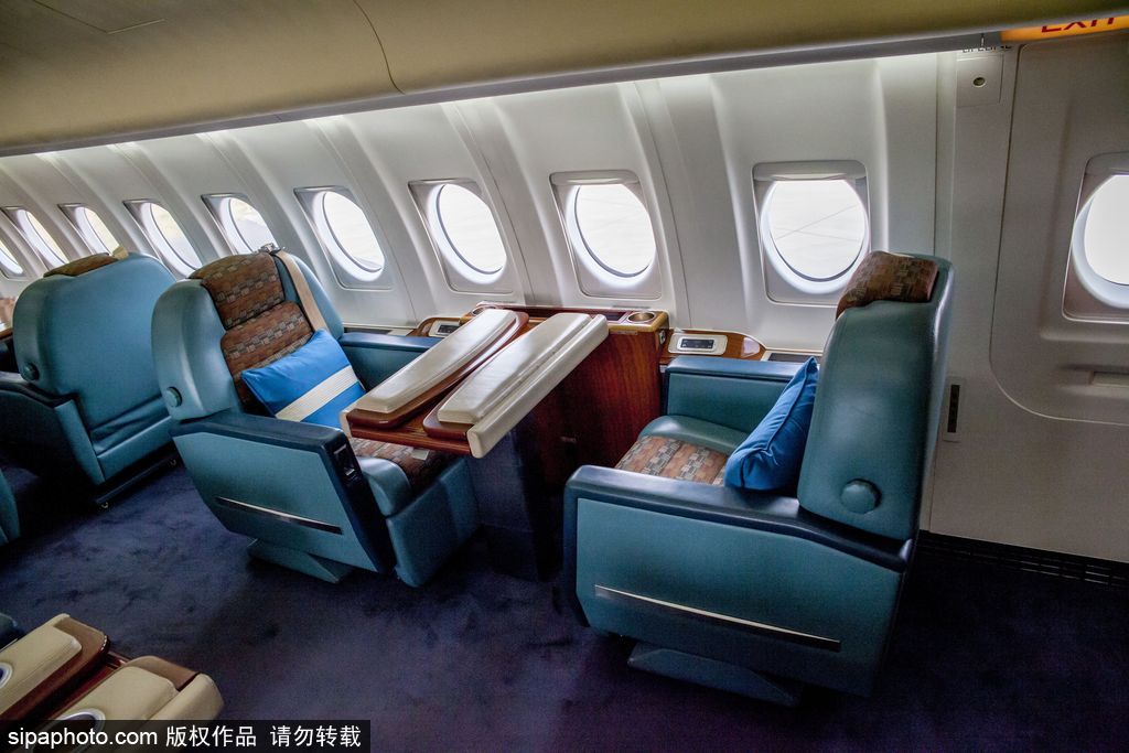 荷蘭王室舊專機退役出售 內部設施一覽