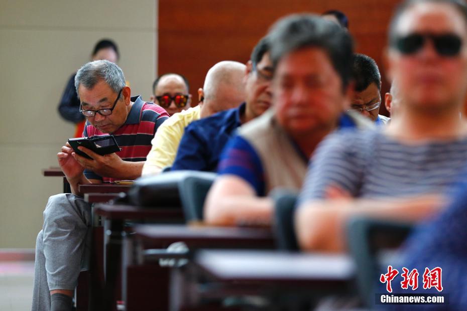 北京視障殘疾人學用智能手機