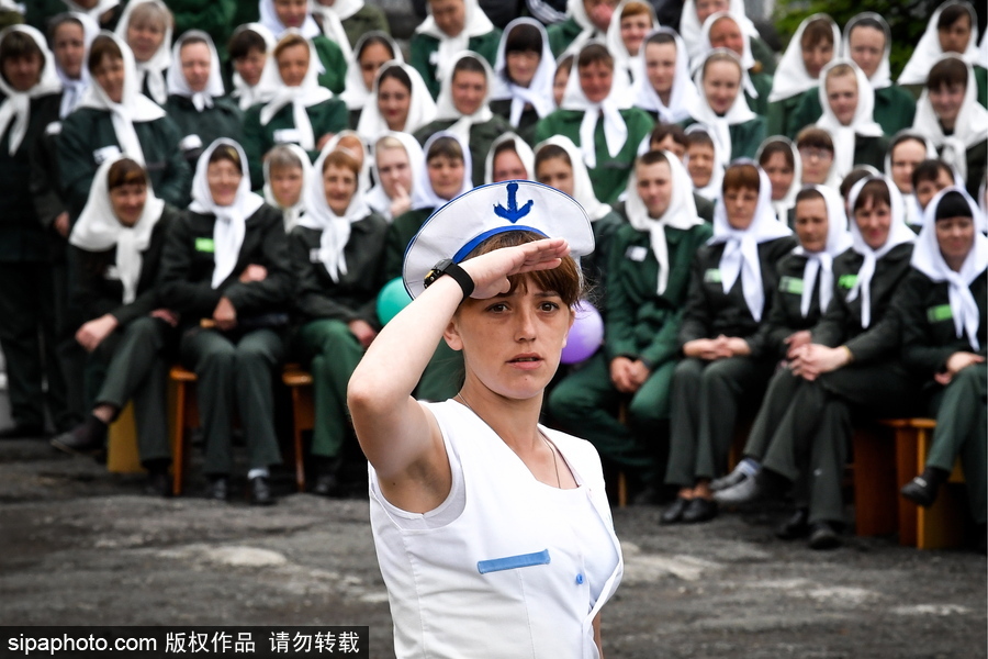 不輸超模！俄羅斯女子監獄舉行時裝秀