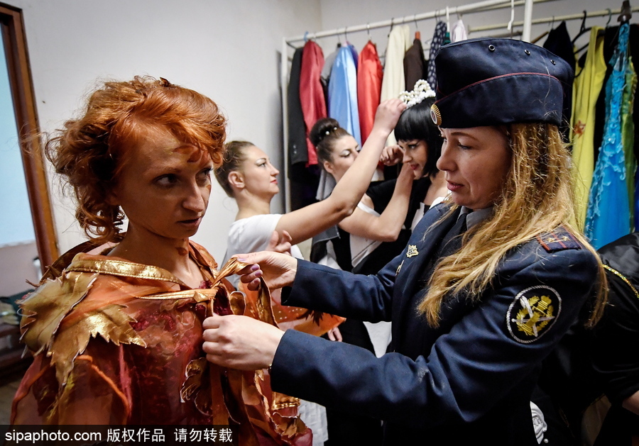 不輸超模！俄羅斯女子監獄舉行時裝秀