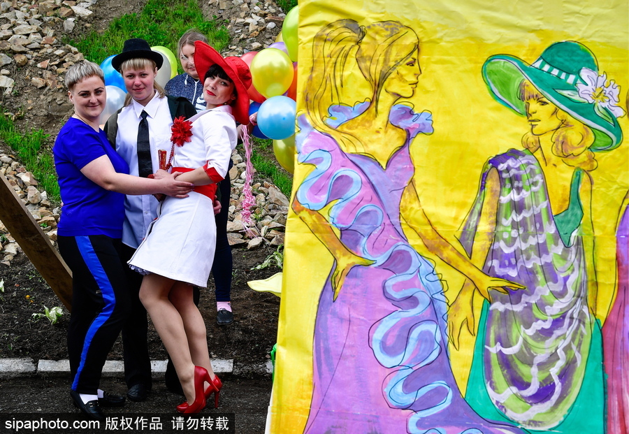 不輸超模！俄羅斯女子監獄舉行時裝秀