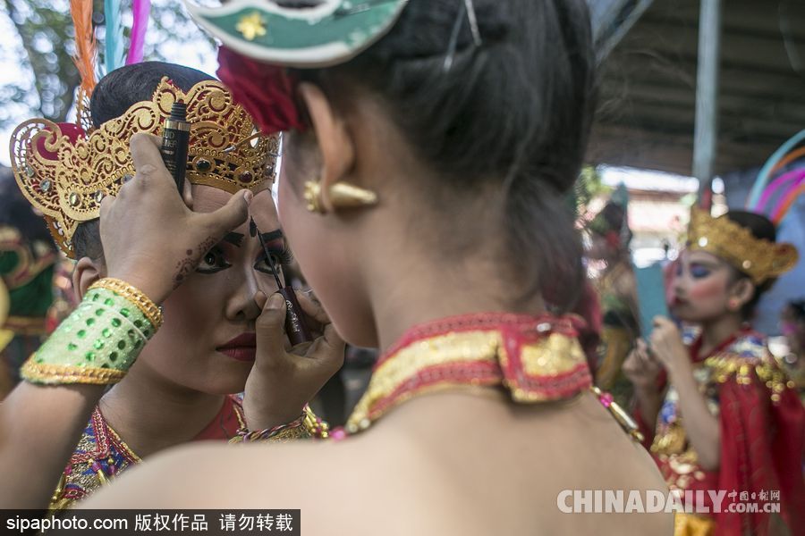 巴厘島藝術(shù)節(jié)開幕游行 讓你領(lǐng)略不一樣的巴厘風(fēng)情