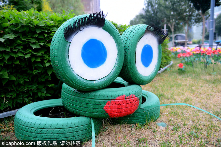 沈陽：這些竟然都是輪胎 廢棄輪胎“重生”變身呆萌卡通形象