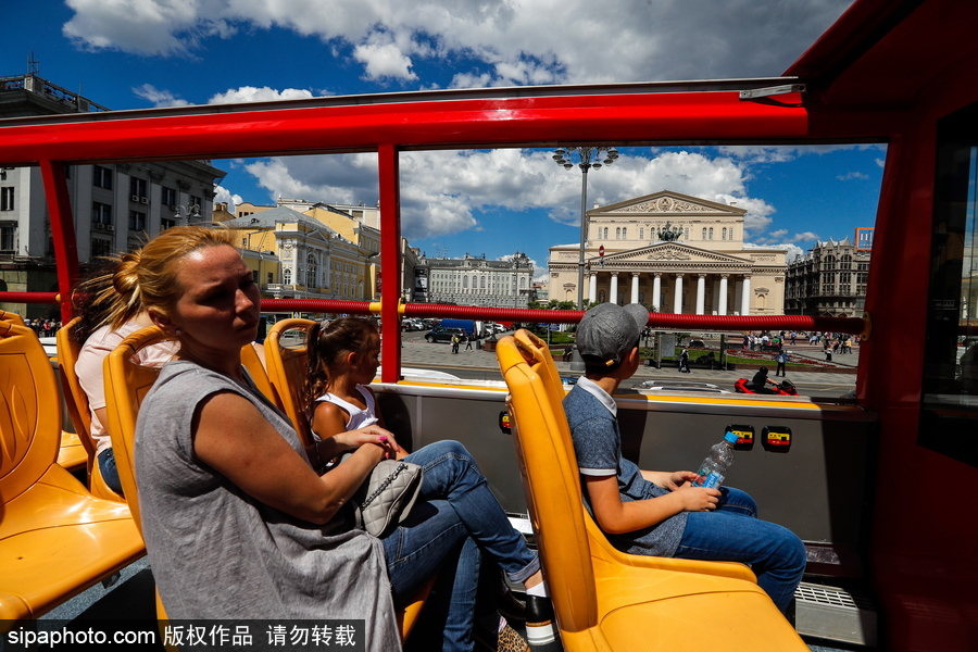 跟隨游客游覽莫斯科 觀光車視角下的俄羅斯城市風光