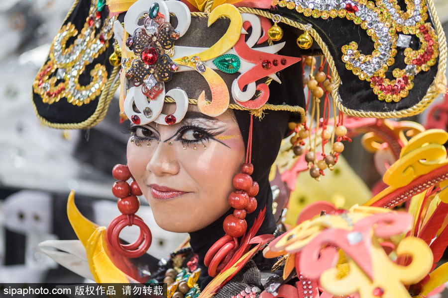 超絢麗多彩 印尼吉勃街頭狂歡節精彩上演