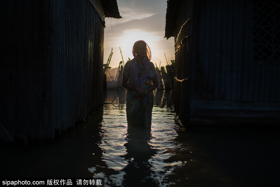 孟加拉國洪水肆虐 探訪當(dāng)?shù)鼐用竦?#8220;水上”生活