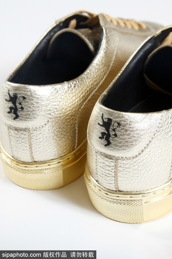 《權力的游戲》新周邊！限定黃金鞋你心動了么？