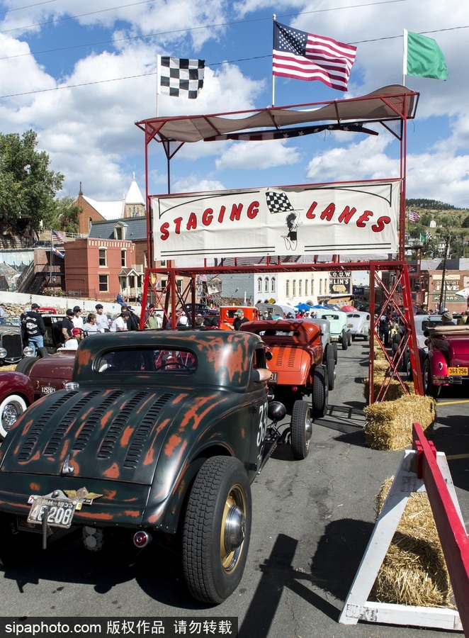 美國舉行Hot Rod爬坡賽 超炫酷復古改裝車齊亮相