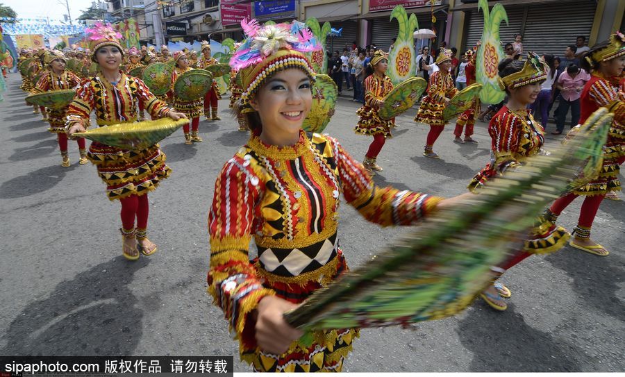民族的才是世界的 探尋最美傳統(tǒng)服飾