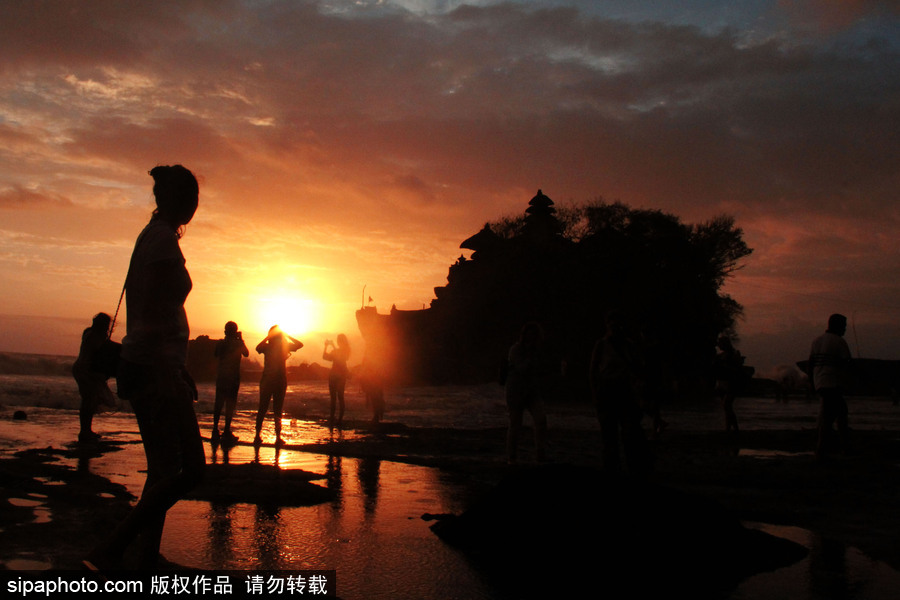 世界最美日落之一 巴厘島海神廟日暮風光