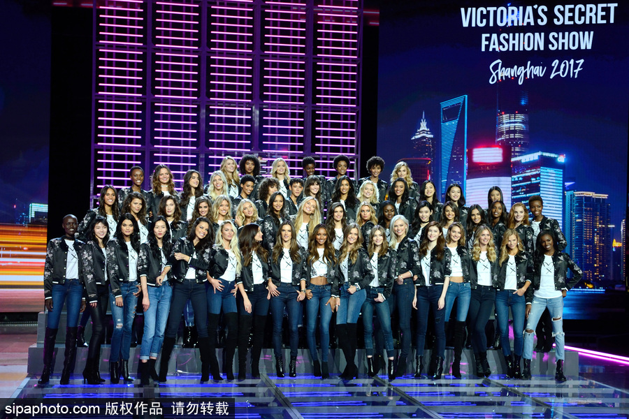 維密天使上海集結長腿霸屏 劉雯、何穗領銜中國軍團