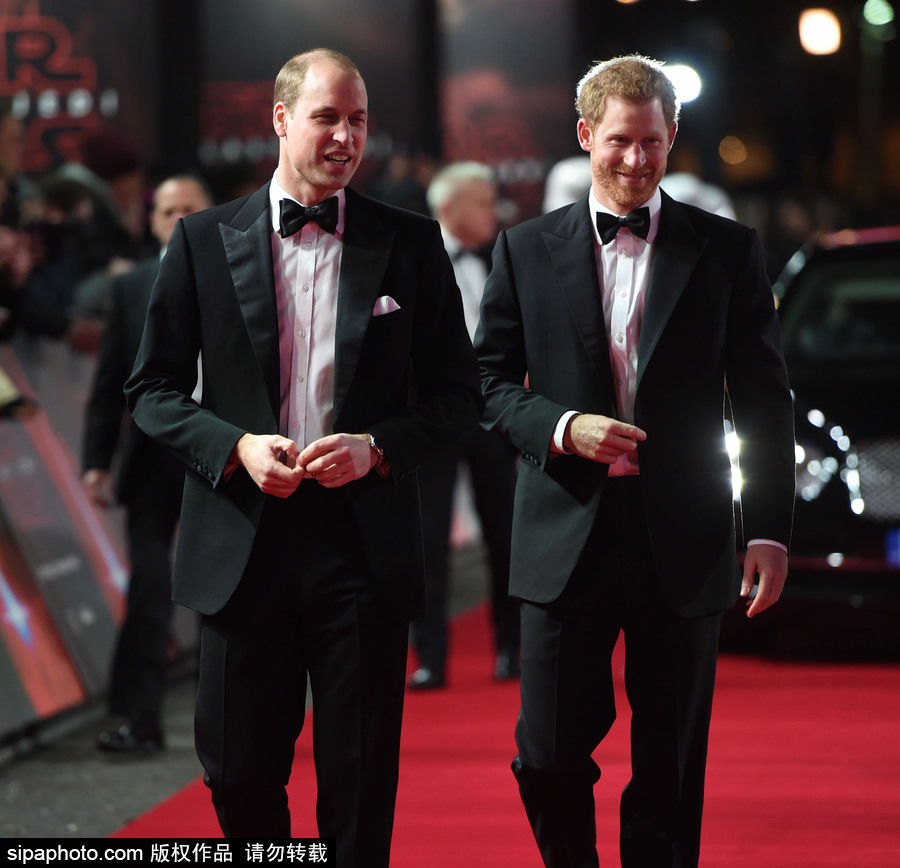 威廉王子與哈里王子齊現身助陣《星戰8》首映
