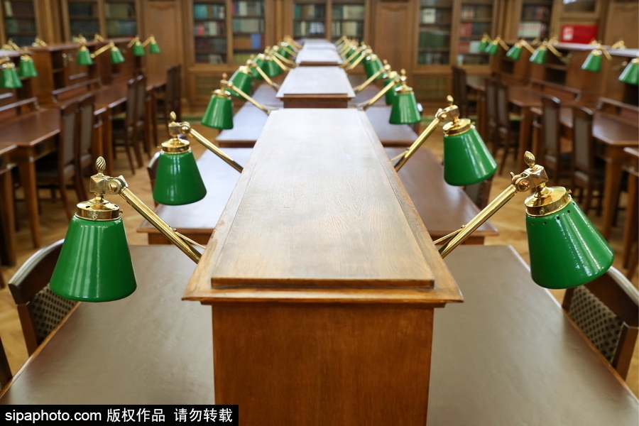 整齊劃一充滿藝術(shù)氣息 俄羅斯國(guó)立圖書(shū)館閱讀室翻新