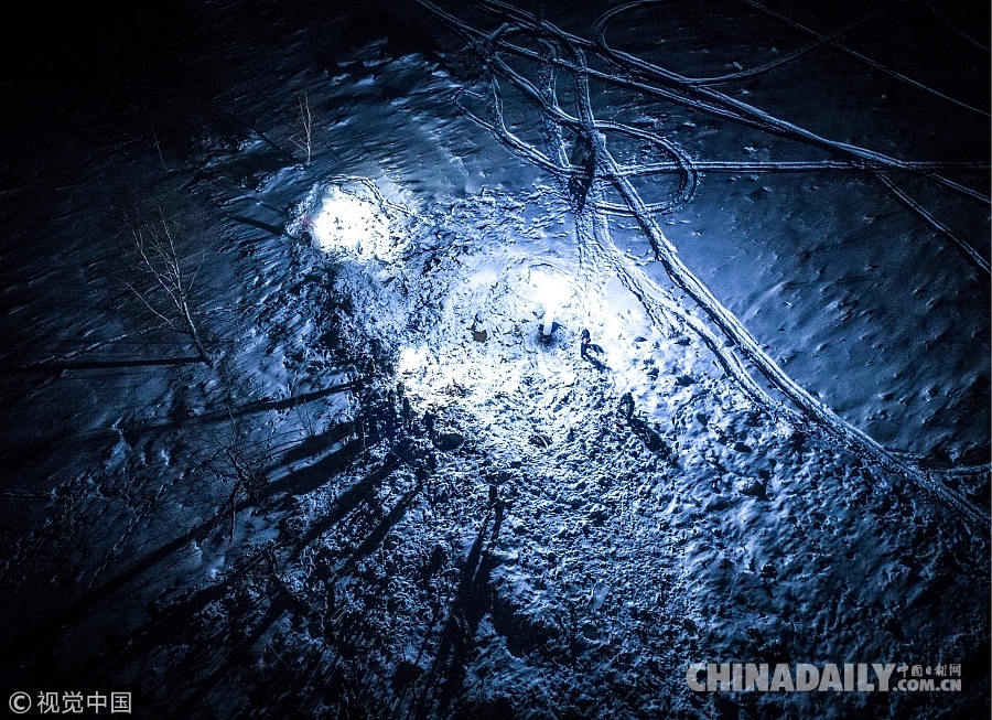 俄羅斯載71人客機墜毀無人生還 雪地發現飛機殘骸