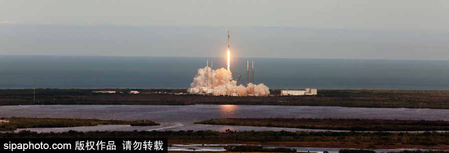 SpaceX發(fā)射“龍”飛船 為國際空間站運送補(bǔ)給