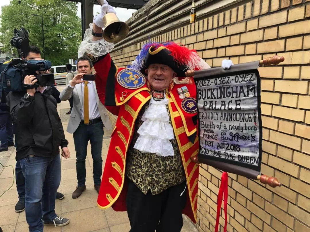 凱特王妃又生了個小王子！喬治王子一下課就去看弟弟了