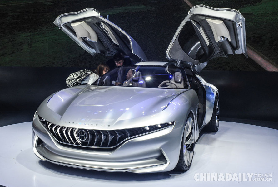 北京汽車(chē)展開(kāi)幕 新能源車(chē)成焦點(diǎn)