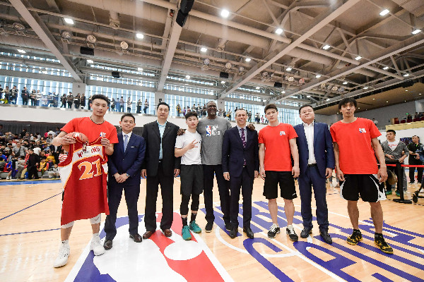 全球首座NBA中心天津武清開業,球星威爾金斯出席慶典