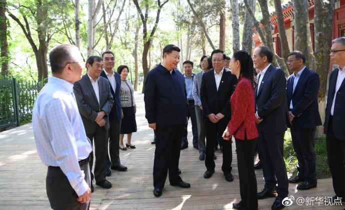 習(xí)近平在北京大學(xué)考察時(shí)強(qiáng)調(diào)：抓住培養(yǎng)社會(huì)主義建設(shè)者和接班人根本任務(wù) 努力建設(shè)中國(guó)特色世界一流大學(xué)