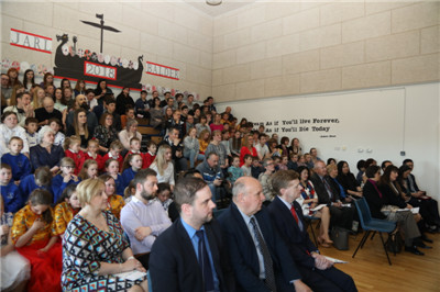 劉曉明：拿起手中“魔法棒”，譜寫“黃金時代”新篇章