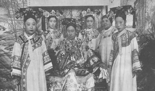 慈禧太后的御用翻譯口語竟然這么好！網友：我的英語水平比不上一個清朝女子