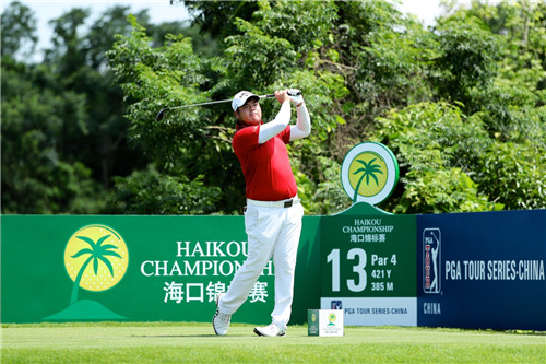 海口錦標賽第二輪延至周六補賽：史蒂文·勞頓和白托德并列領先會館成績榜