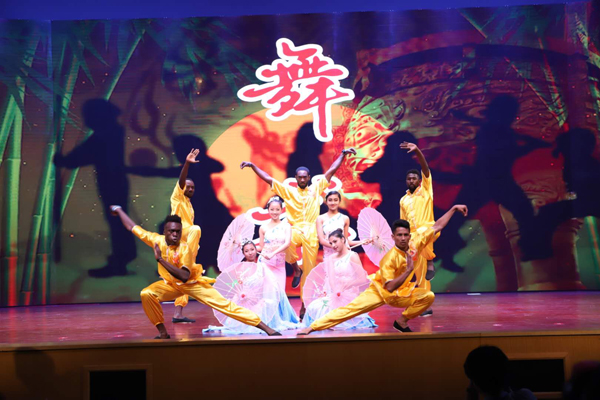 第三屆“留動中國”東南賽區開賽 江蘇大學體藝展示奪冠