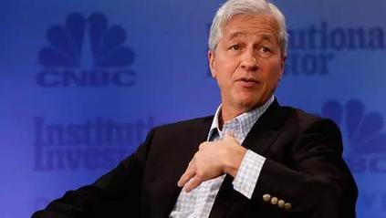 專家懟人果然有文化，批特朗普：“關(guān)稅猛藥”治不好“逆差病”，反要了性命丨外媒說