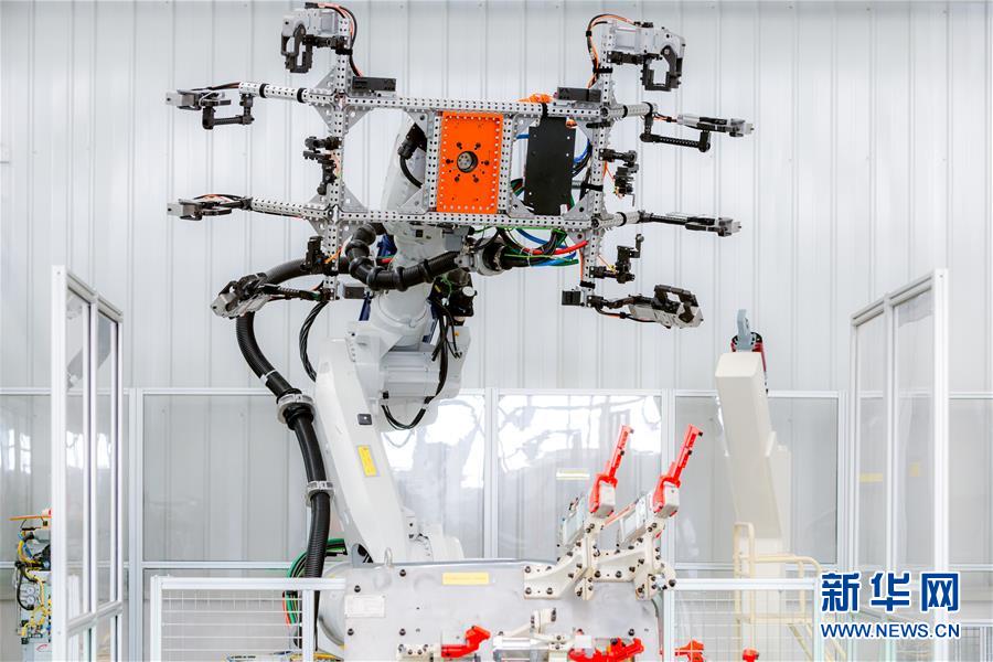 與世界攜手共贏——改革開(kāi)放40年中國(guó)制造融入全球貿(mào)易體系