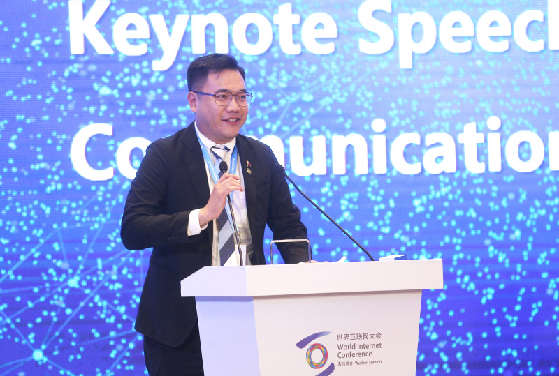 菲律賓共和國總統府新聞部部長助理拉蒙·L·卡洛平三世發言