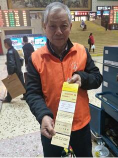 長(zhǎng)沙當(dāng)代活雷鋒：誓要將好事做到自己走不動(dòng)為止