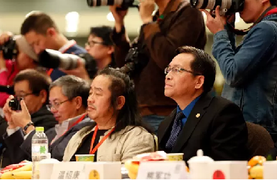 2015中國(guó)攝影年度人物評(píng)選揭曉