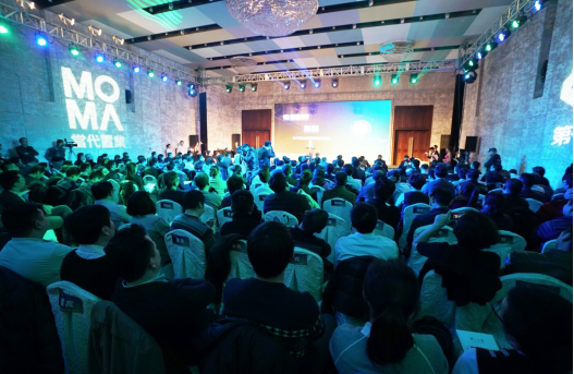 萬種“風”情只為你——第一人居品牌戰(zhàn)略簽約暨恐龍貳號新品發(fā)布會