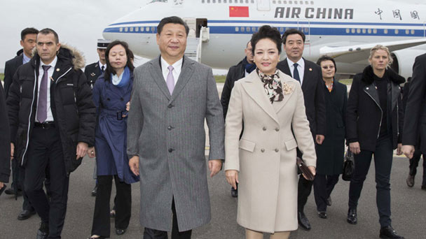 習近平抵達巴黎出席氣候變化巴黎大會