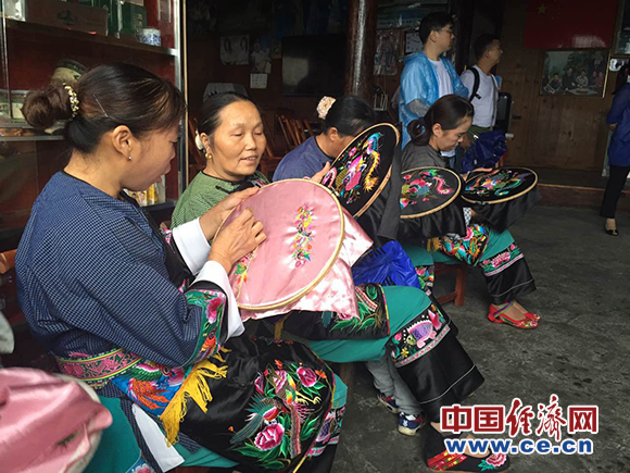 【網絡媒體走轉改】十八洞村的特色精準扶貧路