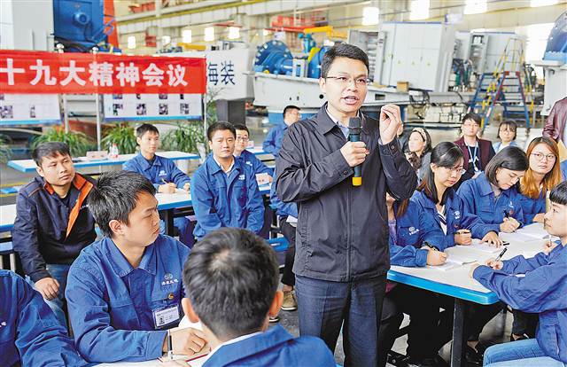 [領航新征程]黨代表胡棟向青年宣講十九大精神：青年的未來有廣闊舞臺