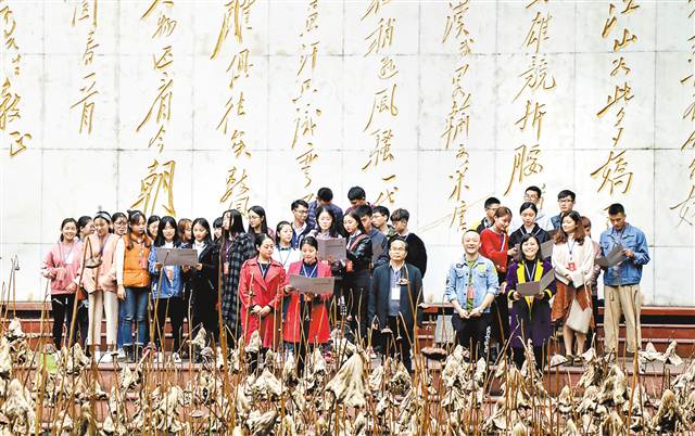 【領航新征程】重慶高校用榜樣宣講、翻譯比賽、微課堂比賽等創新形式宣講十九大精神 讓十九大精神浸潤高校學子心