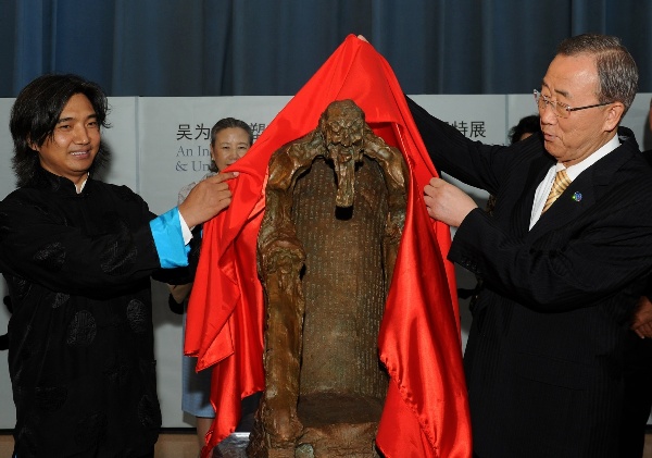 潘基文：中國(guó)應(yīng)在國(guó)際舞臺(tái)發(fā)揮更重要作用